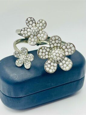 White Bead Floral Cluster Cuff Bracelet - Women Jewelry. Silver tone. Size 8